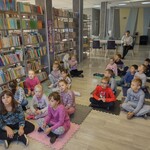 Jesienne zajęcia czytelniczo-plastyczne w bibliotece0003.jpg